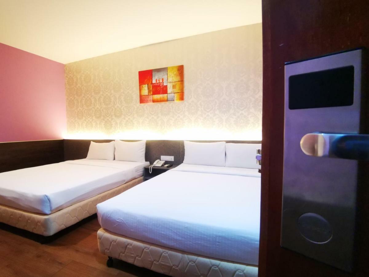 Canary Hotel Kuala Lumpur Bagian luar foto