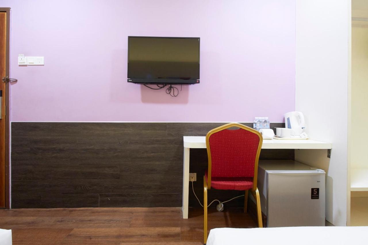 Canary Hotel Kuala Lumpur Bagian luar foto