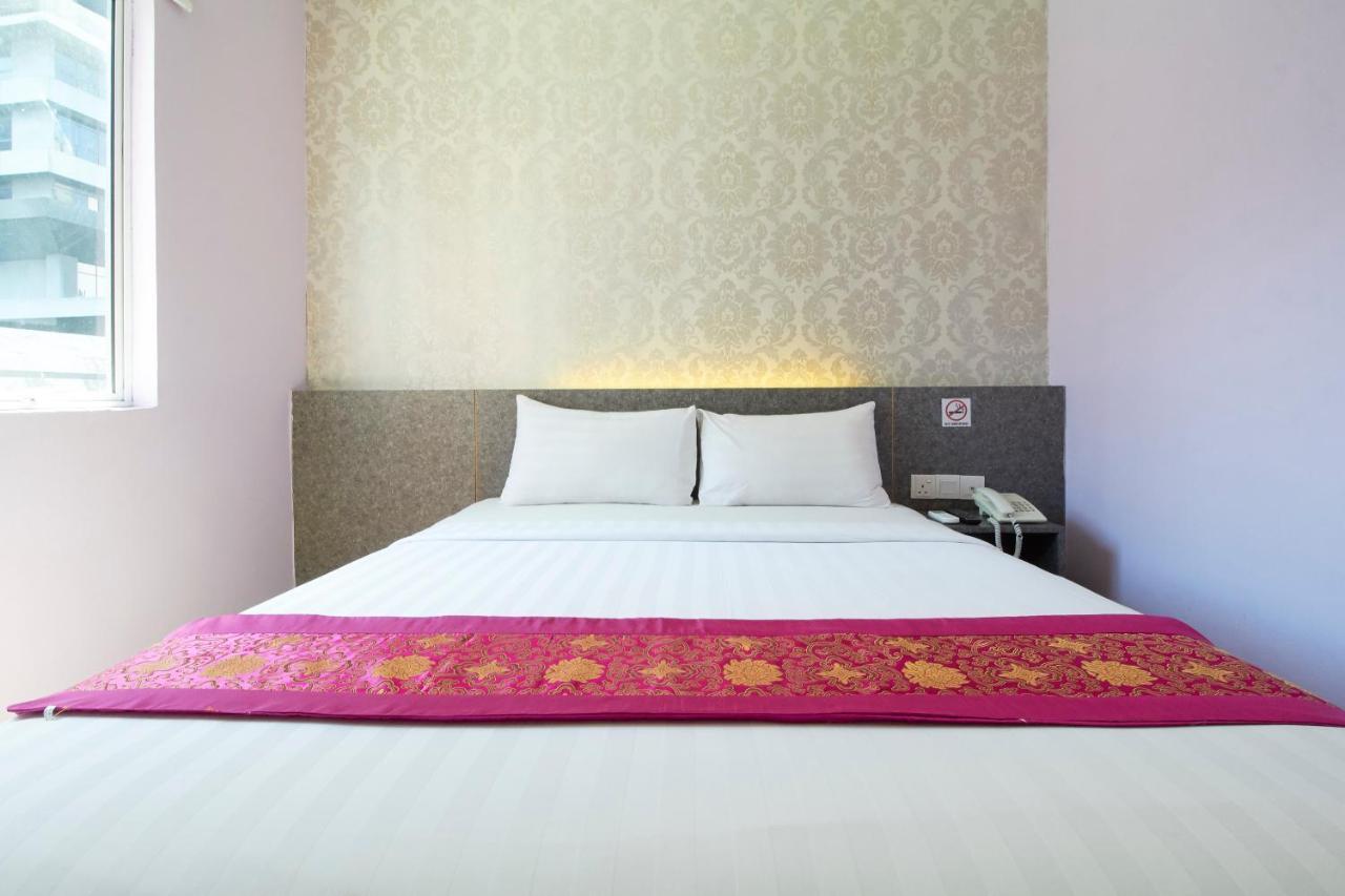 Canary Hotel Kuala Lumpur Bagian luar foto